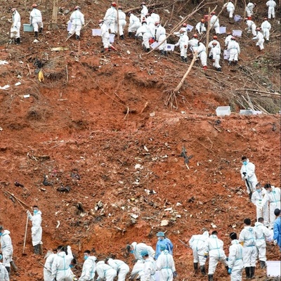 中国東方航空機事故、犠牲者全員の身元を確認