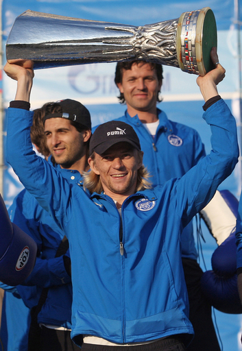 UEFA杯を制したゼニトが凱旋帰国