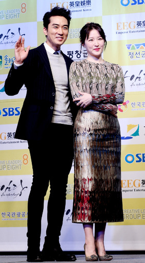 女優のイ・ヨンエら、SBS新ドラマの記者懇談会に出席 韓国