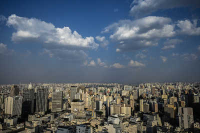 サンパウロは海沿い？ 間違いだらけの電子教科書使用停止に ブラジル