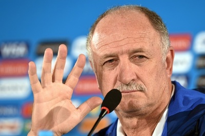 セレソン再建を誰に託す？スコラーリ監督の後任探しが本格化