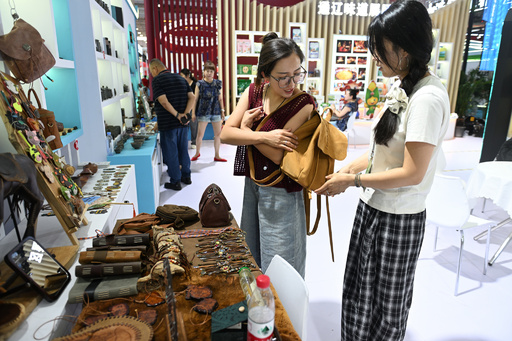 文化産業の成長続く　1～9月期、収入と利益ともに増加