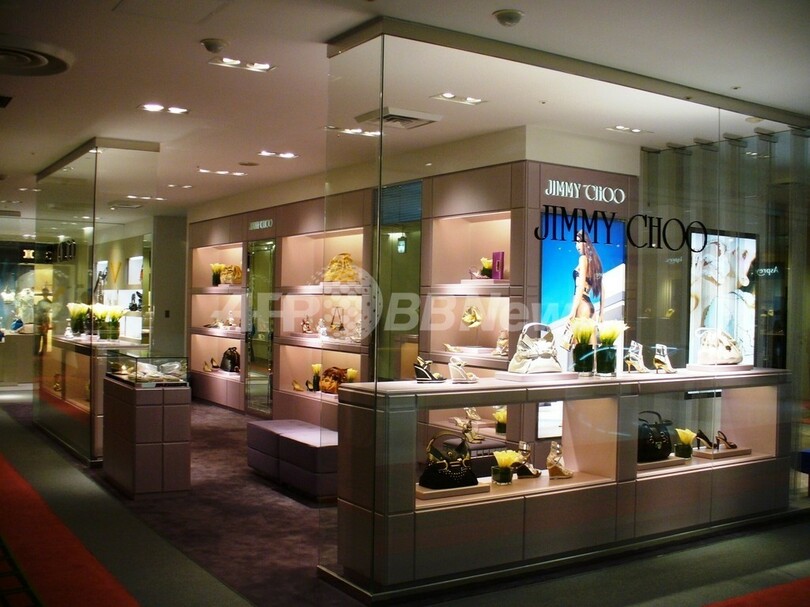 ジミー チュウ 国内6店舗目を新宿タカシマヤにオープン 東京 写真1枚 国際ニュース Afpbb News