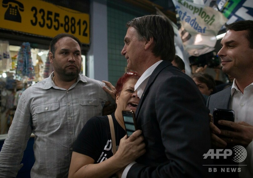 ブラジル大統領選の最有力候補、腹部刺され内臓に達する重傷