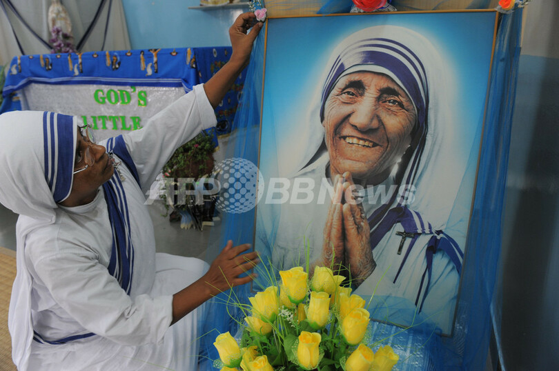 マザー テレサ生誕100年 インドで記念礼拝 写真15枚 国際ニュース Afpbb News