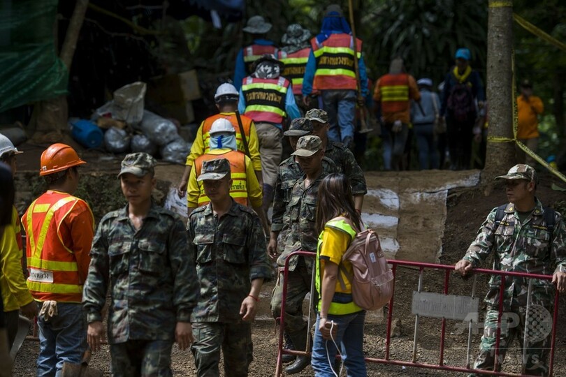 タイ洞窟の救援活動で死者、元特殊部隊員が酸欠で