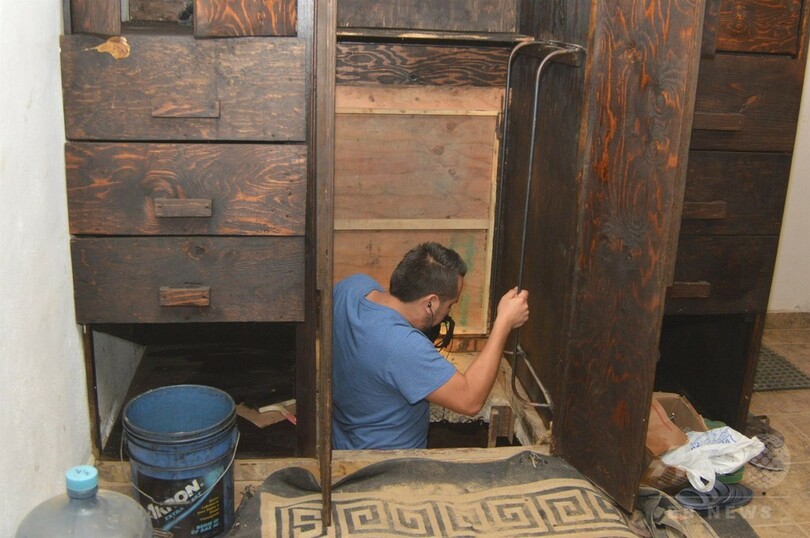 麻薬密輸用か、地下トンネル見つかる メキシコ