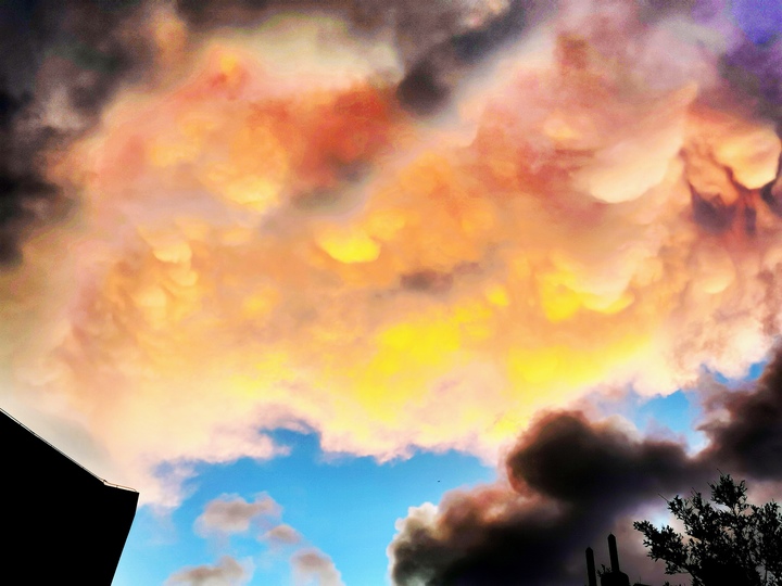 珍しい 乳房雲 が出現 雲南省 騰衝市 写真8枚 国際ニュース Afpbb News