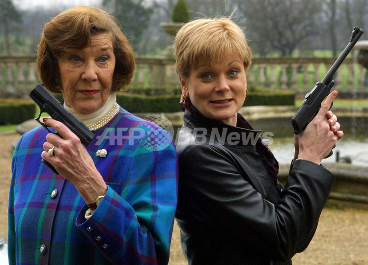 007出演女優ロイス・マクスウェルさんが死去、享年80歳 007出演女優ロイス・マクスウェルさんが死去、享年80歳