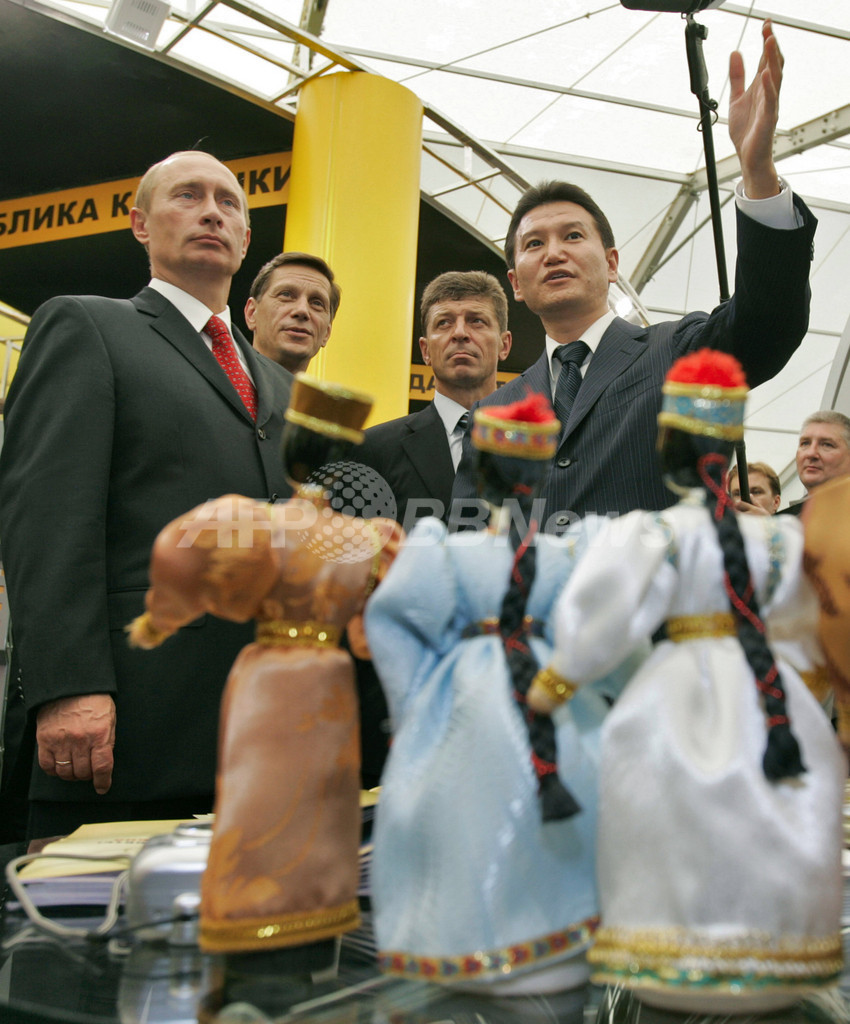 「宇宙人と遭遇」発言の共和国大統領が物議、ロシア 「宇宙人と遭遇」発言の共和国大統領が物議、ロシア