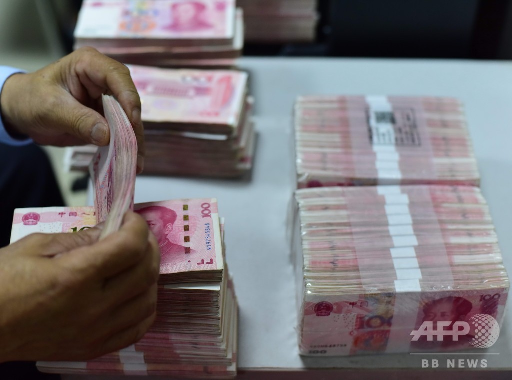 中国人一人当たり預金80万円 可処分所得増えたが残高伸び悩む 中国人一人当たり預金80万円 可処分所得増えたが残高伸び悩む