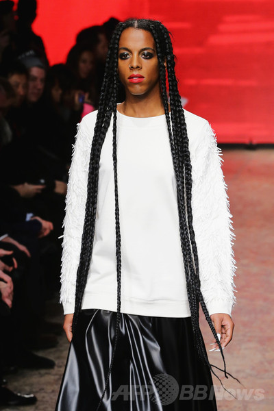 ＜14/15年秋冬NYコレクション＞DKNY