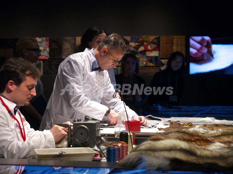 フェンディ世界巡回展「FENDI-UN ART AUTRE」、3日から
