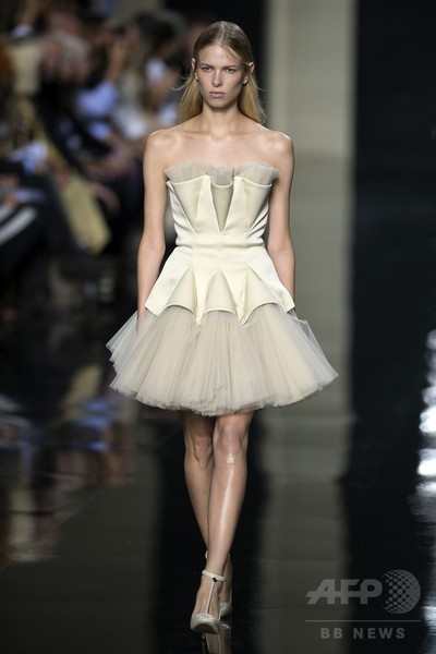 恩師故ルイス・ウィルソン氏に捧げるショー、「クリストファー・ケイン」15年春夏