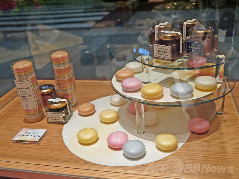 老舗和菓子店「鶴屋吉信 東京店」がコレド室町3にオープン、イートインスペースも併設