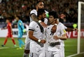 2018年サッカーW杯ロシア大会アジア最終予選グループA、イラン対韓国。サルダル・アズムンの先制点に歓喜するイランの選手（2016年10月11日撮影）。(c)AFP/ATTA KENARE