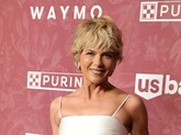 米俳優セルマ・ブレア容疑者、暴行容疑で逮捕　機内で客室乗務員2人けが