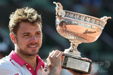 ヨネックス ワウリンカ 全仏オープン2015 優勝モデル ヨネックス ワウリンカ 全仏オープン2015 優勝モデル