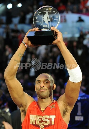 ウエストが勝利、ブライアントが4度目のMVP受賞 NBAオールスター 写真