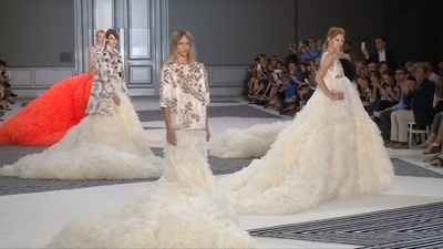 動画：ジャンバティスタ・ヴァリが語る15/16年秋冬オートクチュール