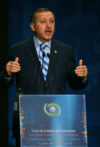 トルコ首相、アフガニスタンの現状に懸念を表明