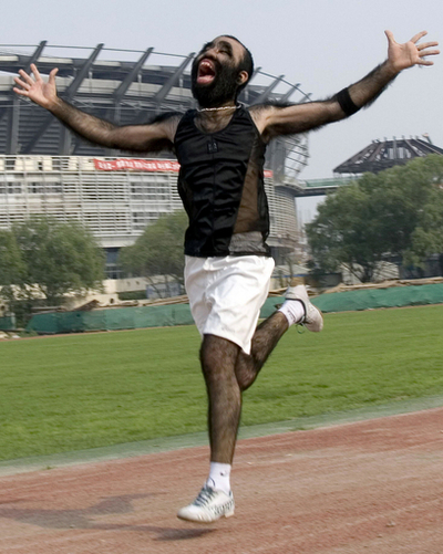 「中国で最も毛深い男」、北京五輪聖火リレー走者に立候補