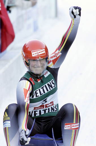 ＜リュージュ世界選手権2007・イグルス大会＞女子一人乗り、ヒュフナーが優勝を果たす - オーストリア