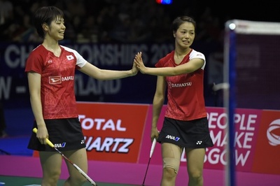 福島/廣田組は銀メダル、中国ペアに一歩及ばず 世界バドミントン