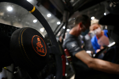 ダカール開幕前の車両爆発、原因は即席爆発装置 捜査筋