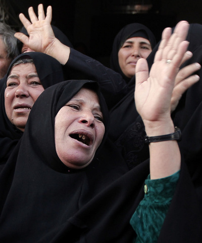 ガザ地区の衝突拡大、イスラエル軍とハマスが100発以上応酬