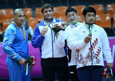 荒木田がレスリング男子フリースタイル125キロ級で銅、アジア大会