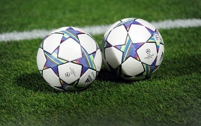 男性を「玉なし」とののしるのは犯罪、イタリア最高裁