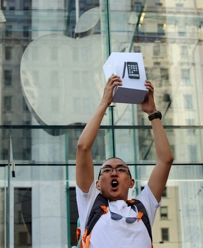「iPhone 3G」発売、世界各地では