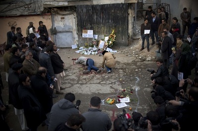 カブールの飲食店襲撃、政府がパキスタンの関与を示唆