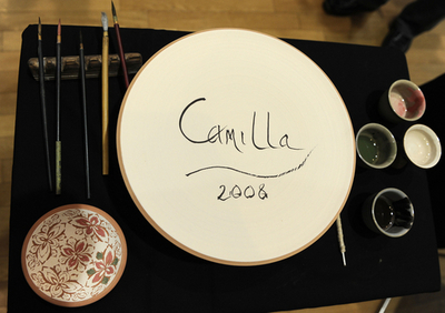 英皇太子夫妻、奈良やお台場の日本科学未来館を訪問