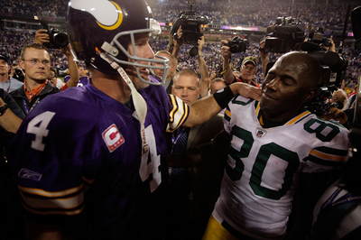 バイキングスが開幕4連勝 ファーブが古巣パッカーズに3TD