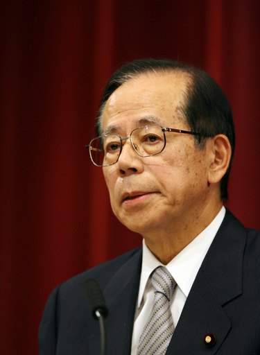 福田新首相選出、中仏両国が歓迎