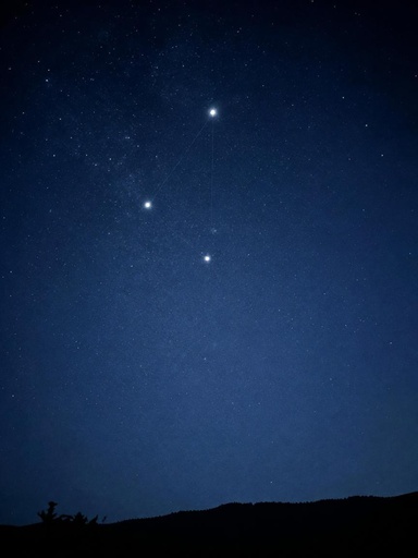 中国七夕の夜 天の川にかかる「星空の鵲橋」を鑑賞