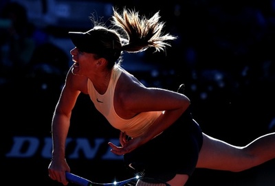 シャラポワが雨中の激闘制す、シード破りイタリア国際2回戦へ