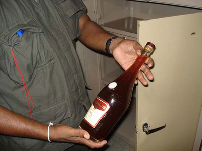 スリランカ軍、反政府リーダーの隠れ家を占拠