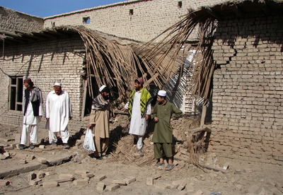 米軍の無人機による空爆で11人死亡か パキスタン