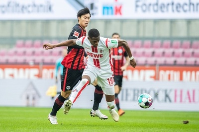 好調フランクフルトがケルンと分ける、鎌田はPK獲得で貢献