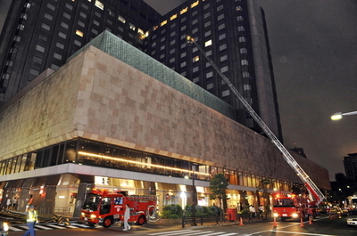 帝国ホテルで火災、一時500人が避難