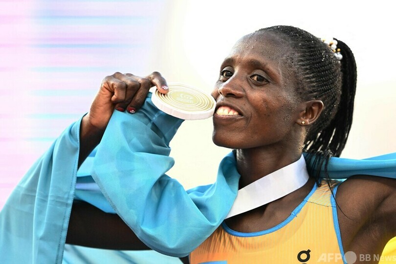 ジェルトが女子3000m障害V 馮彬は女子円盤投げ金 世界陸上
