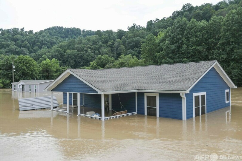 米ケンタッキー州で大洪水、死者25人
