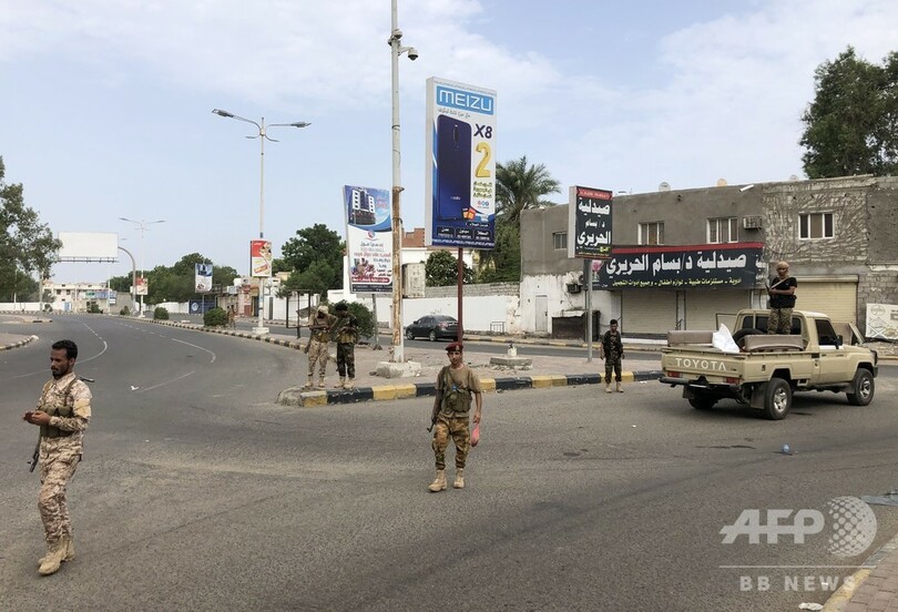 イエメン「内戦の中の内戦」 暫定政権が南部アデン奪還を発表、独立派は否定