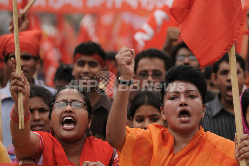 経済危機の世界各地でメーデー、ドイツとトルコでは機動隊と衝突