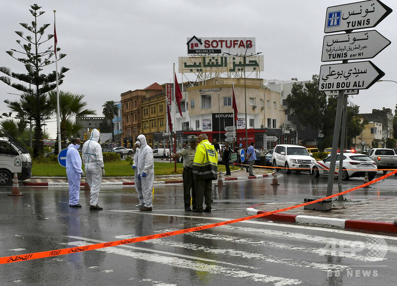 「テロリスト」がナイフ襲撃、国家警備隊員2人死傷 チュニジア