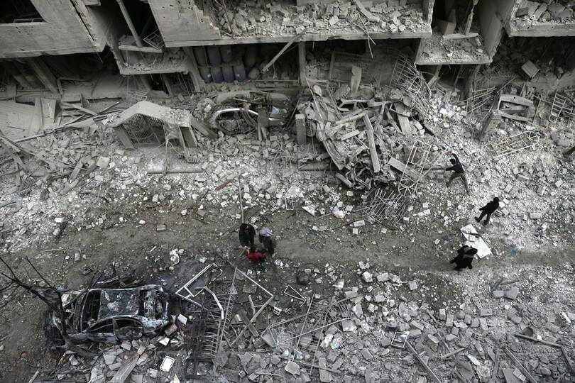 シリア首都近郊に政府側が空爆 子供4人含む民間人17人死亡