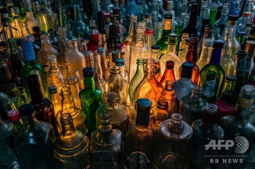 老人と海と空き瓶と 漂着物を15年集めて博物館に マレーシア 写真15枚 国際ニュース Afpbb News 老人と海と空き瓶と 漂着物を15年集めて博物館に マレーシア 写真15枚 国際ニュース Afpbb News